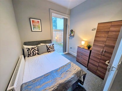 Room in a Shared House, South Road, B23
