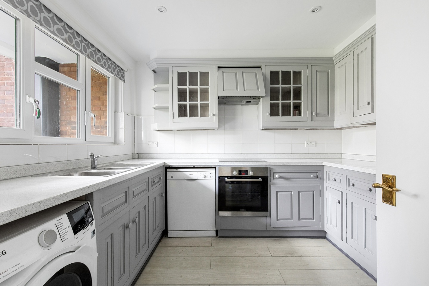 Additional image 2 of 4 Bed Flat, Aveline Street, SE11, N1 7GU