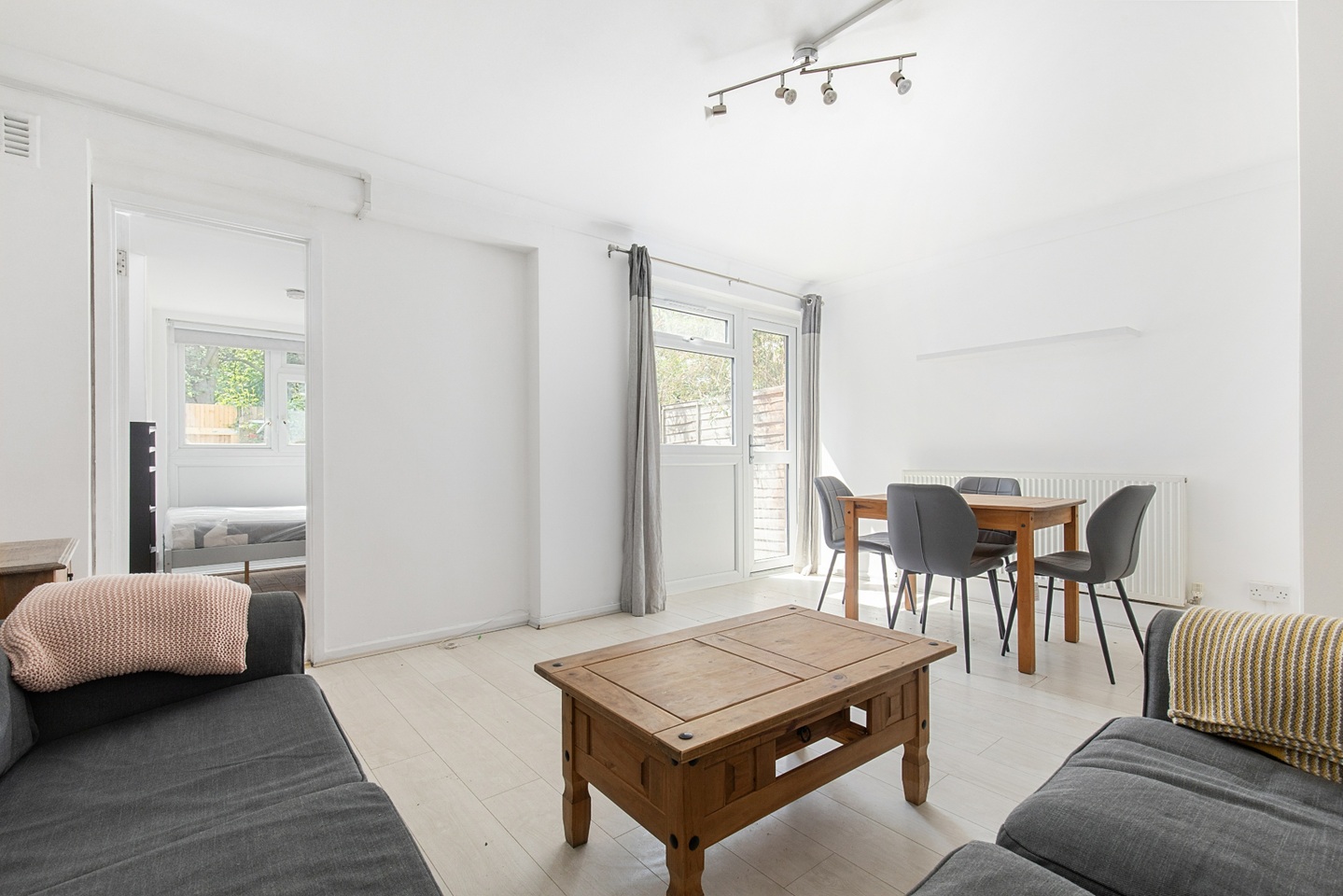 Additional image 4 of 4 Bed Flat, Aveline Street, SE11, N1 7GU
