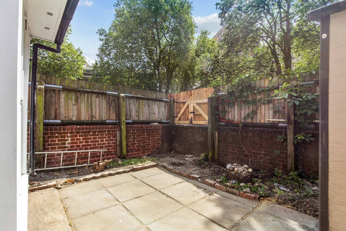 Additional image 10 of 4 Bed Flat, Aveline Street, SE11, N1 7GU