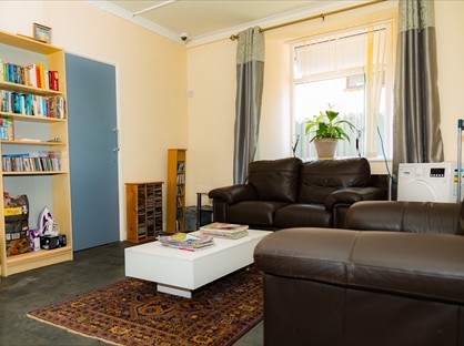 Room in a Shared House, River Row, NP23