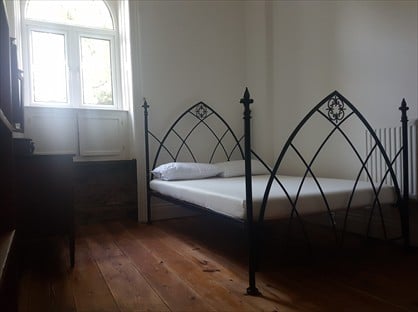 Room in a Shared House, Cleveland Road, TQ2