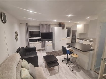 4 Bed End Terrace, Rankin Court, KA3