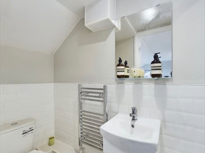 Room in a Shared House, Curtis Street, SN1