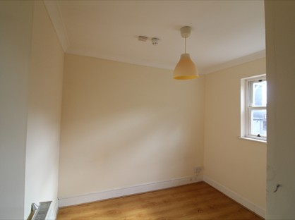 3 Bed Flat, High Street, BR1