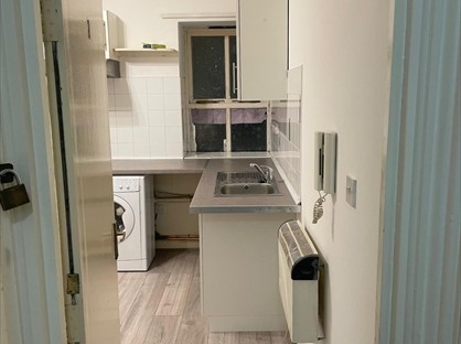 Studio Flat, London Road, TN13