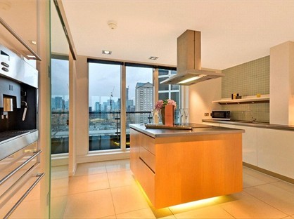 2 Bed Penthouse, Naxos Building, E14