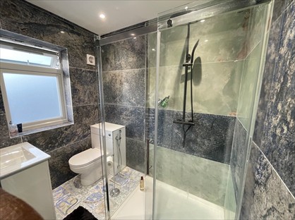 Room in a Shared House, London, UB6