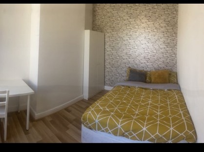 Room in a Shared House, Northampton, NN4