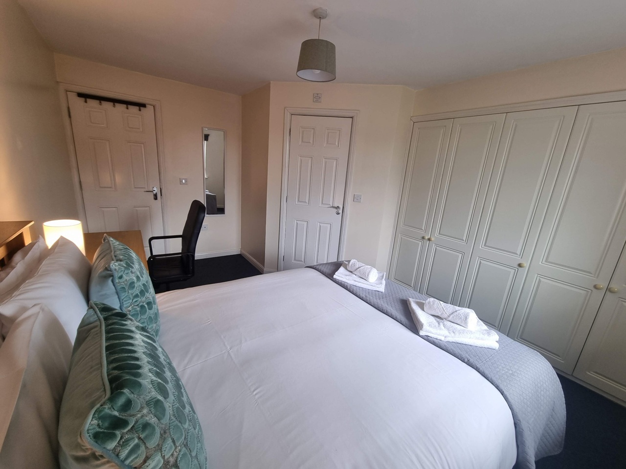 4 Bed Terraced House, Beatrix Place, BS7 photo 5