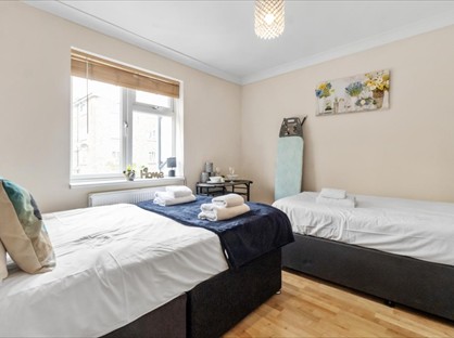 Room in a Shared House, The Roundway, N17