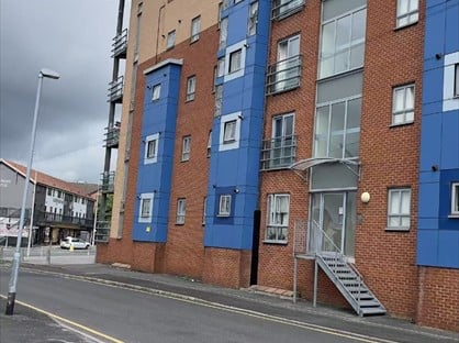 2 Bed Flat, Russell Court, PR1