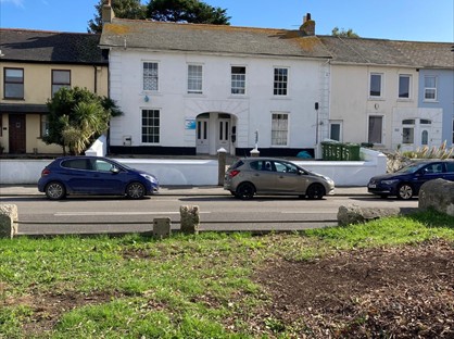 1 Bed Flat, York House, TR27