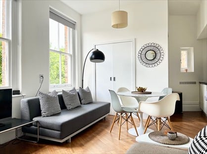 1 Bed Flat, Lauderdale Mansions, W9