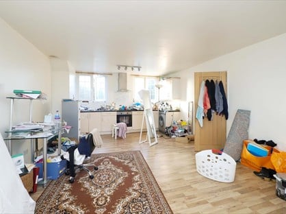 Room in a Shared House, Warren Road, UB10