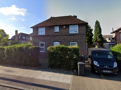 Studio Flat, Boundfield Road, SE6