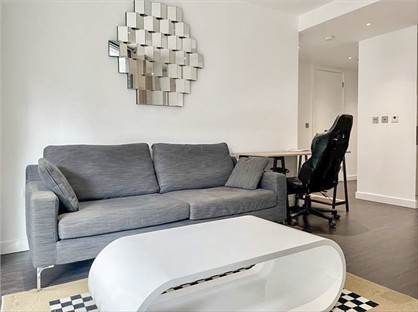 1 Bed Flat, Catalina House, E1