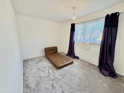 2 Bed Flat, Dunnock Road, E6