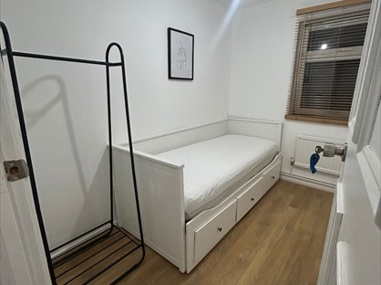 Room in a Shared Flat, Little Grove, WD23