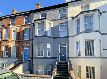 1 Bed Flat, Church Street, LL55