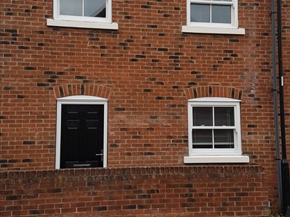 3 Bed Semi-Detached House, Rainbow Close, DN8