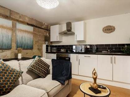 1 Bed Flat, Rivermill Court, LS5