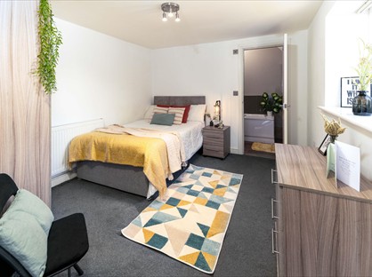 1 Bed Flat, Old Hall Street, BL4