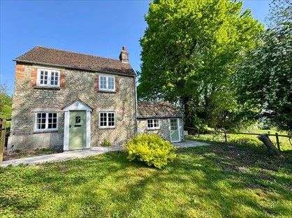 1 Bed Detached House, Cock Road, BA12