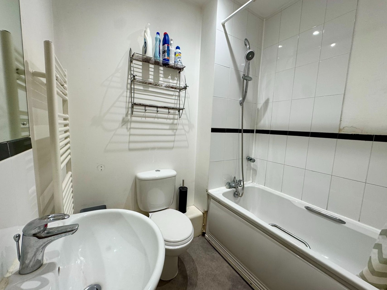 London - 2 Bed Flat, Gerry Raffles Square, E15 - To Rent Now for £1,900 ...