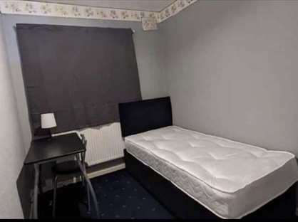 Room in a Shared House, Weavers Walk, CV6