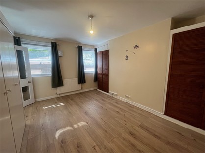 Studio Flat, Tonbridge Road, ME16