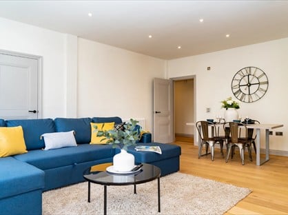 1 Bed Flat, The Old Glasswork, SY1