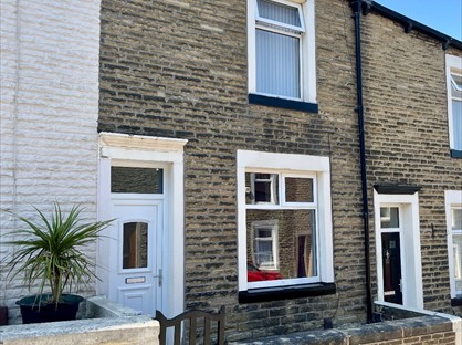 2 Bed Terraced House, Portland Street, BB8