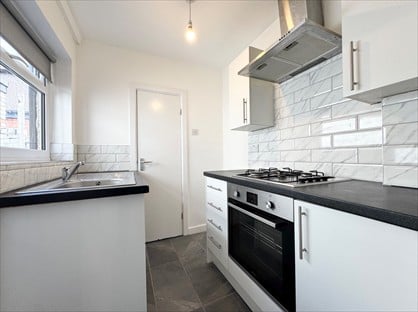 2 Bed Terraced House, Tudor Street, L6