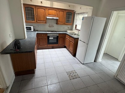 4 Bed Terraced House, Caledon Road, E6