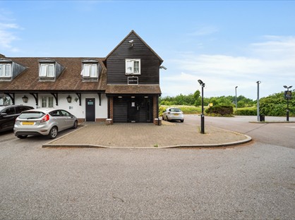 Studio Flat, Bayswater House, DA12
