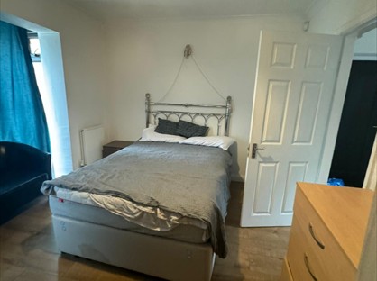 Room in a Shared House, Hobs Moat Road, B92