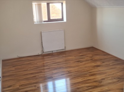 2 Bed Flat, Waddicare Lane, L31