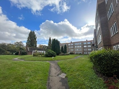 1 Bed Flat, Coleman Court, SW18