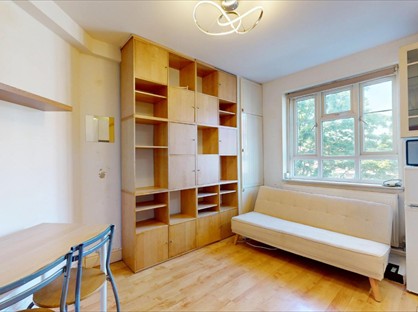 1 Bed Flat, Abercrombie House, W12
