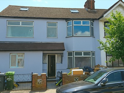 Room in a Shared House, London, RM6
