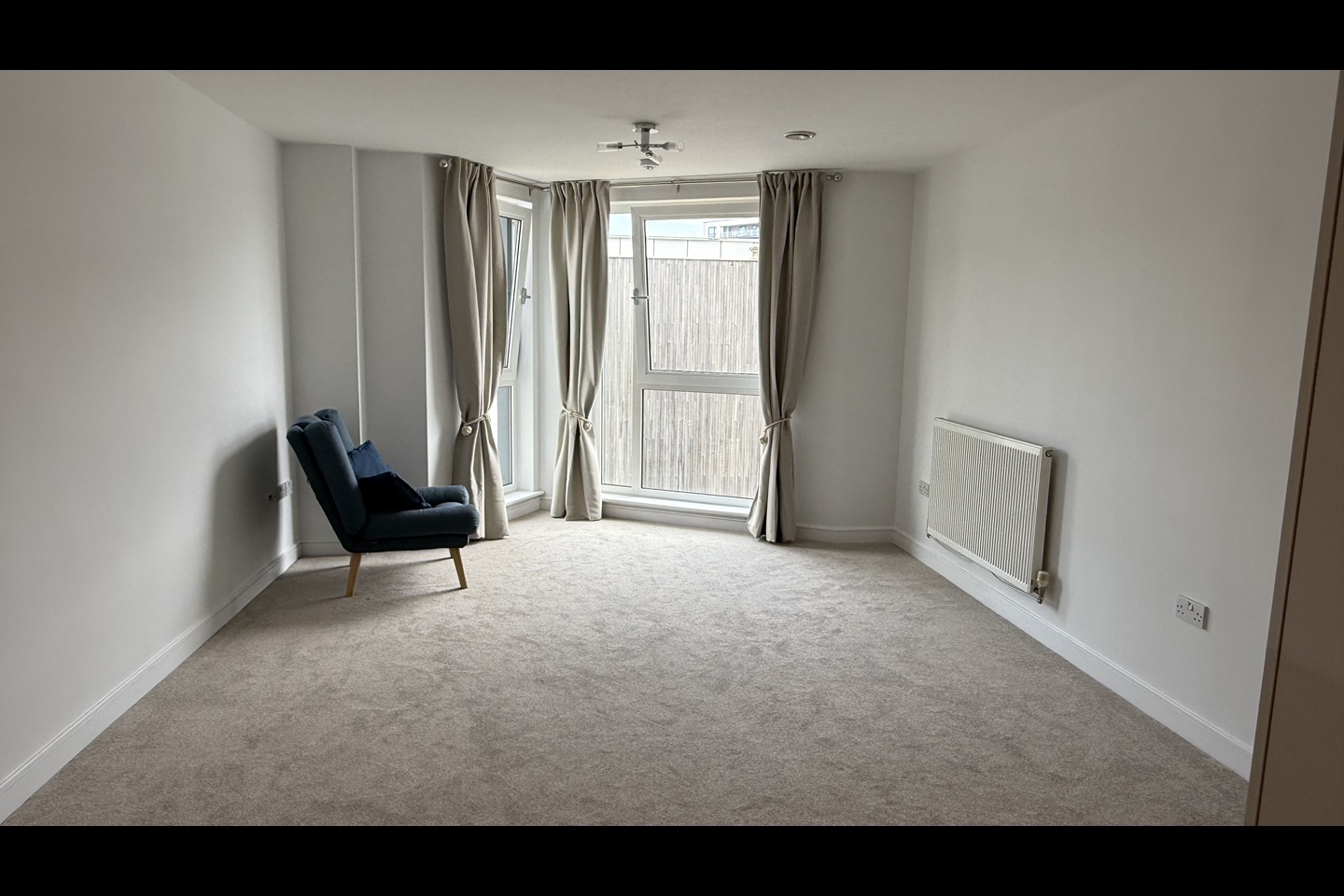 1 Bed Flat, Cobalt Quarter, SO14 photo 3