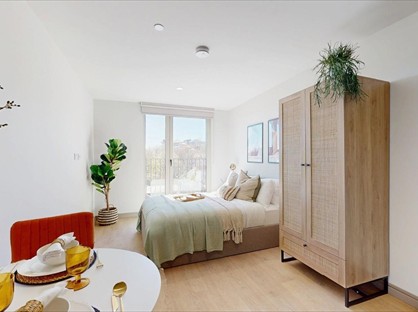 Studio Flat, Victoria House, TW13