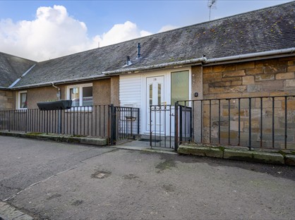 2 Bed Terraced House, Main Street, KY15