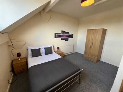 Room in a Shared House, Bowling Street, NG18