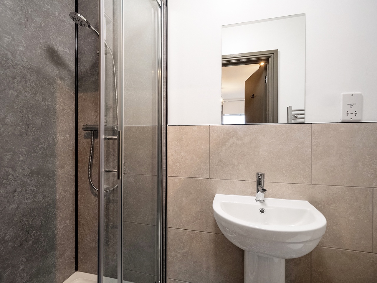 Additional image 4 of Room in a Shared House, Uttoxeter Old Road, DE1, N1 7GU