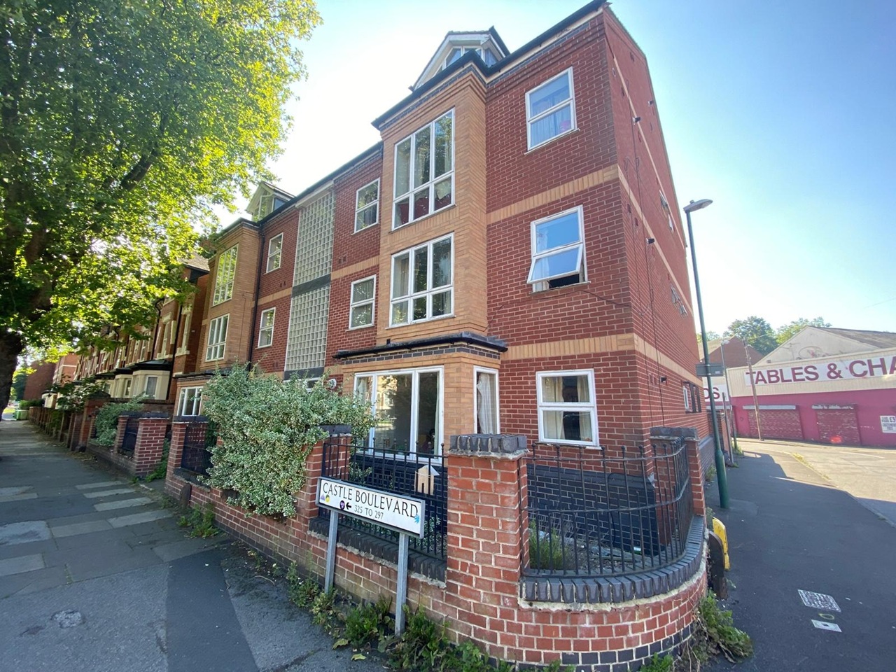 5 Bed Flat, Chapel Court, NG7, N1 7GU