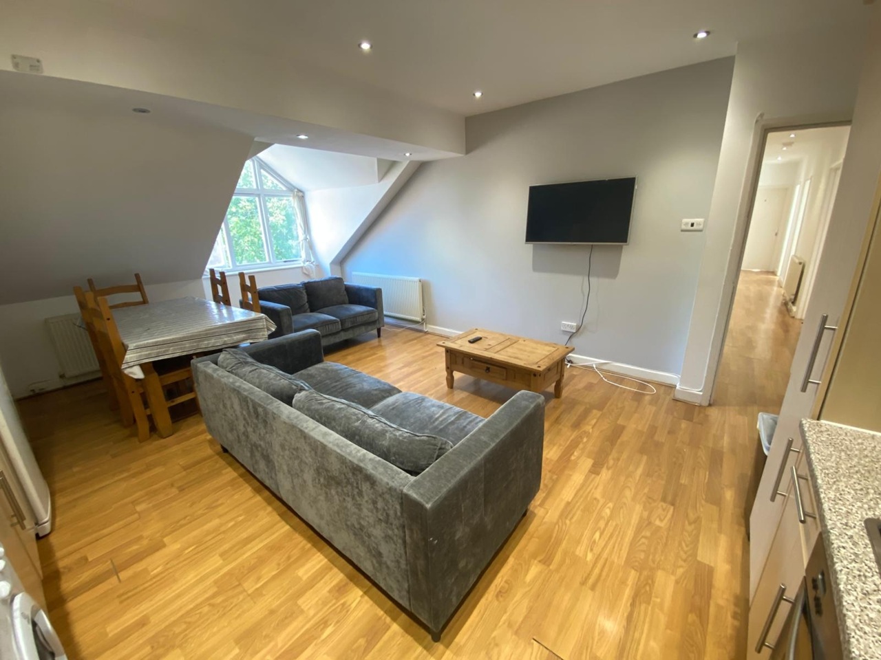 Additional image 6 of 5 Bed Flat, Chapel Court, NG7, N1 7GU