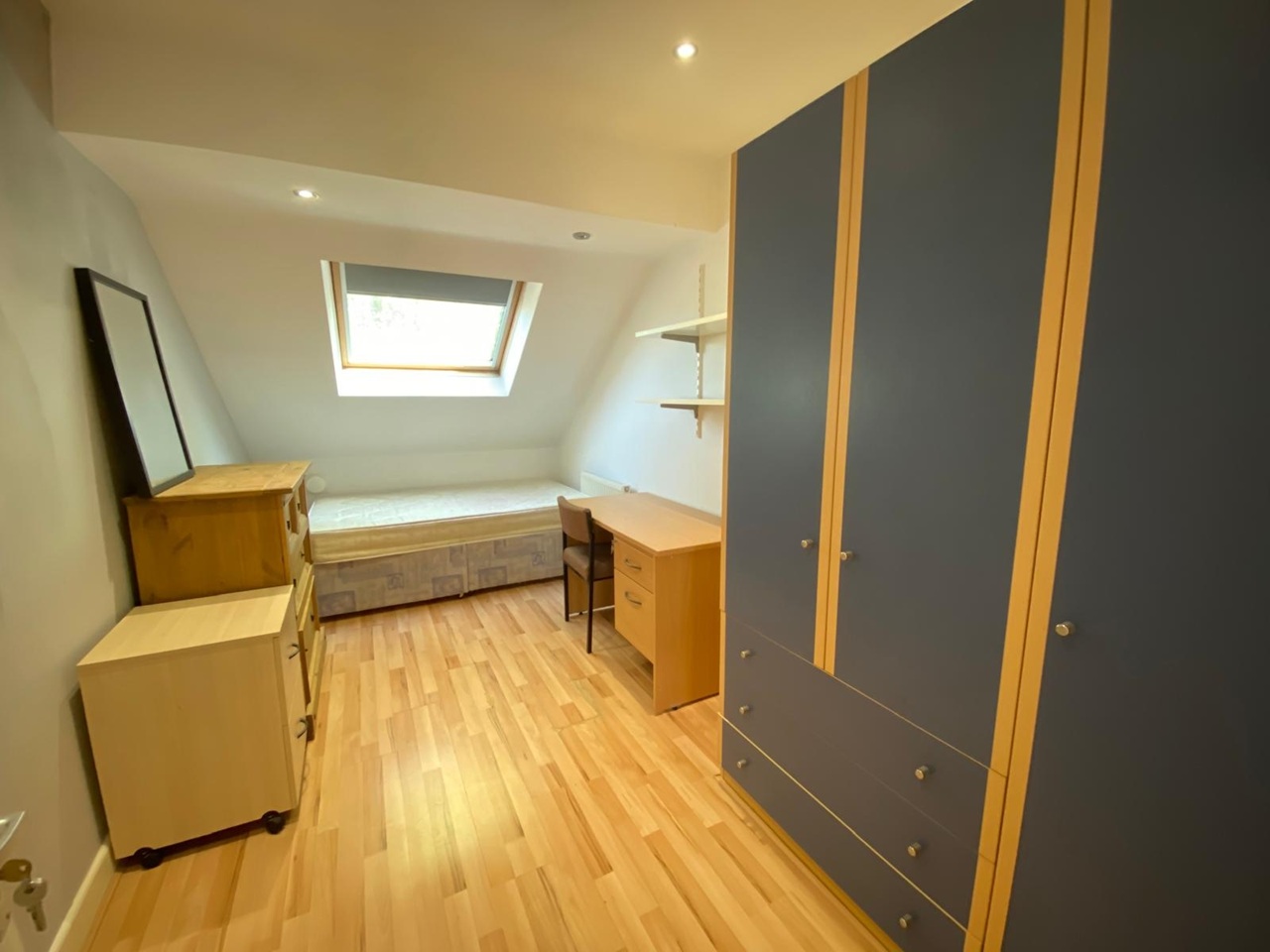 Additional image 8 of 5 Bed Flat, Chapel Court, NG7, N1 7GU