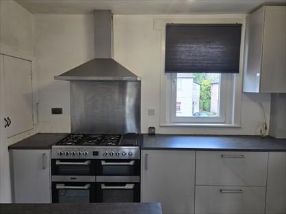 2 Bed Flat, Mansionhouse Road, FK1